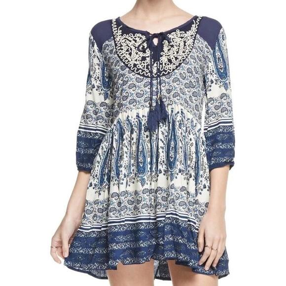 En Creme Dresses & Skirts - EN CREME Blue White Paisley Embroidered Boho Tunic Mini Dress Tassel Women's 1X